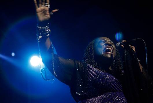 Thornetta Davis Thirdpage - singer