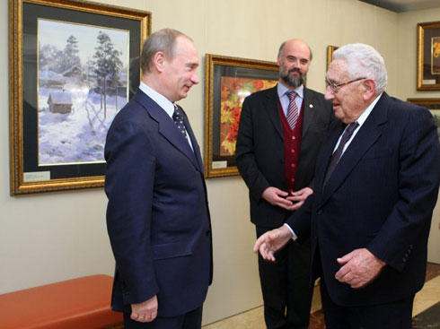 Сусрет Кисинџера и  тада премијера Русије Владимира Путина, 2009.