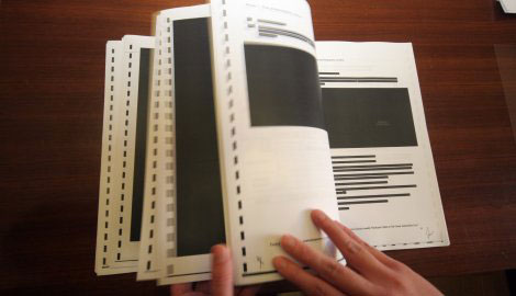 Цензурисани уговор са „Фијатом“ о заједничком улагању у Крагујевцу који је држава послала Савету за борбу против корупције 2. новембра 2011. године; фото: „Блиц“