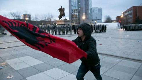 kosovoprotest01