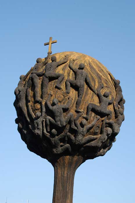 Детаљ са споменика из 2000-их