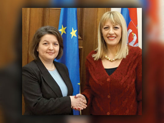 Евгенија Филипенко и Јадранка Јоксимовић (Фото: srbija.gov.rs)