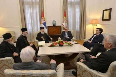 Београд, 30.03.2015 - председник Србије Томислав Николић примио је данас поглавара Српске Православне Цркве (СПЦ) патријарха Иринеја и чланове Одбора за изградњу Храма Светог Саве на Врачару