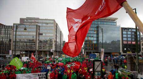 Брисел, 30.03.2015 - учесници данашњег протеста, у организацији трговинских синдиката, против реформи и штедње белгијске владе у Бриселу