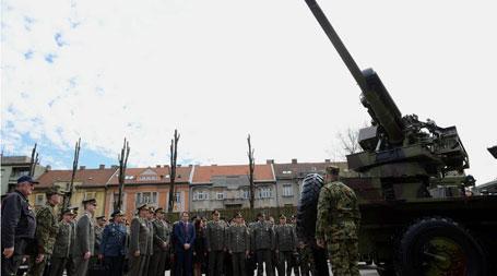 Нови Сад, 31.03.2015 - у склопу Анализе функционалних и оперативних способности Војске Србије (ВС) за 2014. годину организован је приказ наоружања и опреме које ће ускоро бити уведени у јединице и установе ВС