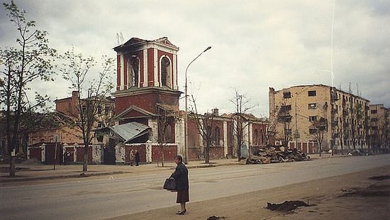 Грозни, 1998. г. Храм Архангела Михаjла