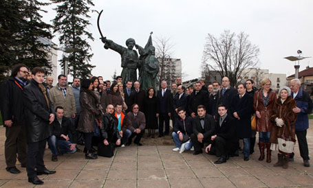 Београд, 05.04.2015 - Александар Карађорђевић положио је венац на споменик Милошу Обреновићу, поводом 200. годишњице Другог српског устанка, на Цвети 1815.