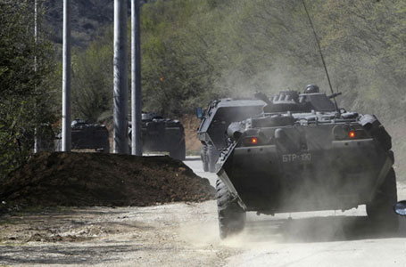 Гошинце, 21.04.2015 - македонска полиција интервенише у рејону села Гошнице, у близини северне границе земље, где је, према саопштењу полиције, извршен оружани напада на посаду граничне карауле