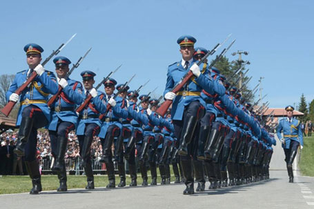 Таково, 23.04.2015 - гардисти на централној свечаности поводом два века Таковског устанка и Дана Војске Србије