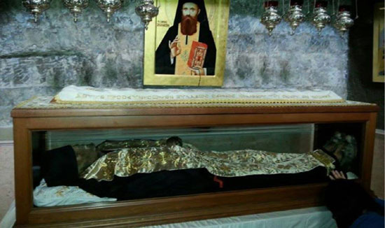 Манастир св. Георгија и Јована Хозеве – нетљене мошти св. Јована Румуна