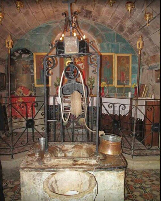 Назарет, црква Благовести и Богородичин извор где јој је архангел Гаврило јавио благу вест