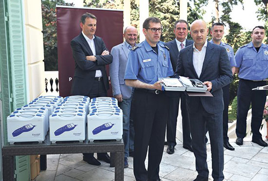 Владимир Ребић у друштву тајкуна из „Шекспирове“