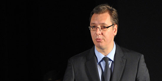 aleksandar-vucic-crno