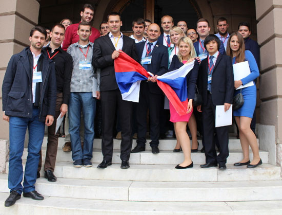 pervyy-russko-serbskiy-molo