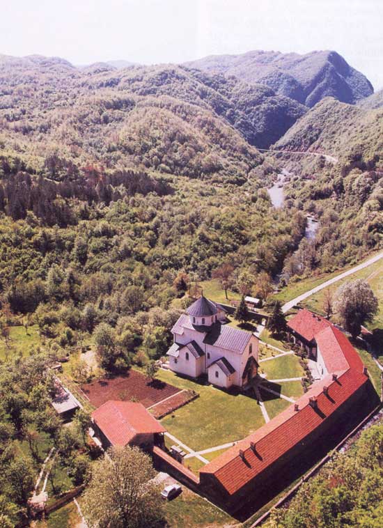 Manastir-Moraca-2