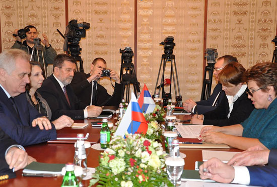 Переговоры Президента Сербии Т.Николича и  руководителя Россотрудничества: Л. Глебовой в «Президент-отеле», Москва. Фото Елены Оганесян.