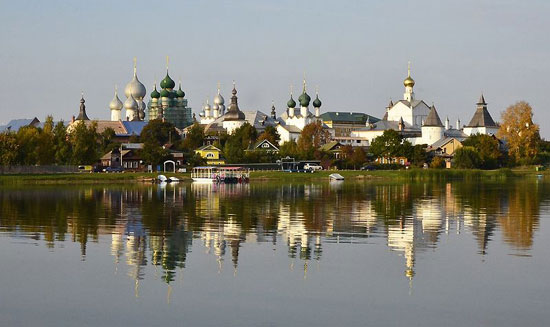 Ростов Велики. Поглед с језера Неро. Фото: јеромонах Игњатије (Шестаков)