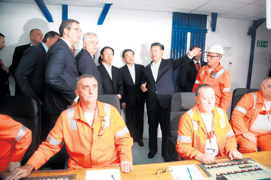 Си Ђинпинг, председник Кине, са председником Николићем и премијером Вучићем у „Железари Смедерево“ (19.6.2016) (Фото: Фонет)