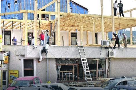 Блиц: „Чардак који ниче у Новом Пазару“ (Фото: С. Жупљанин / РАС Србија)