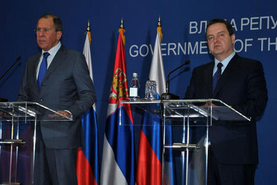 Сергеј Лавров и Ивица Дачић (Илустрација: Катарина Лане)