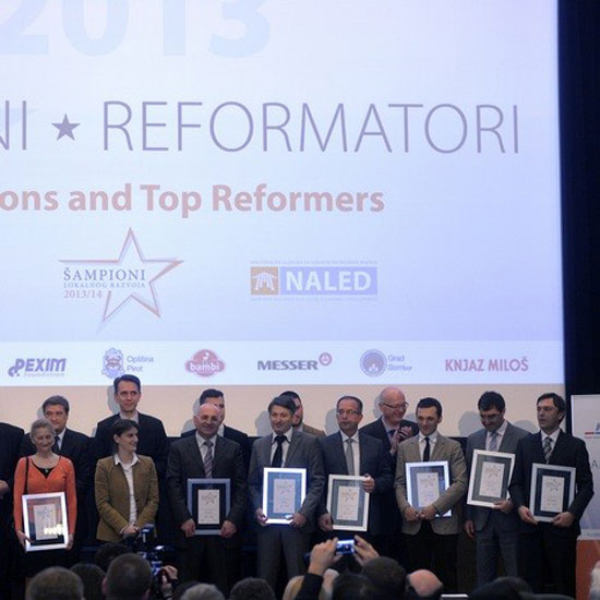 Са једног од скупова НАЛЕД-а (Фото: Танјуг)